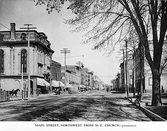 Main At Court 1893